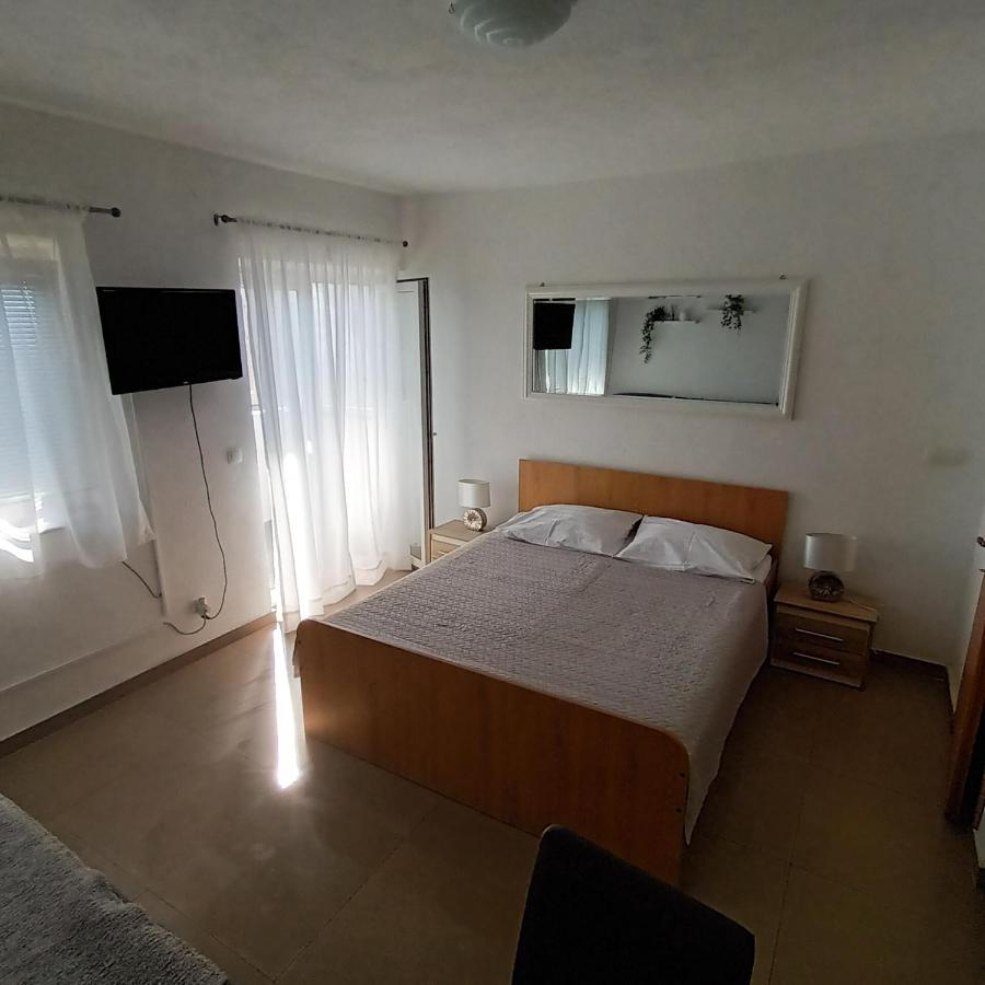 Apartments Monika Omiš Eksteriør billede