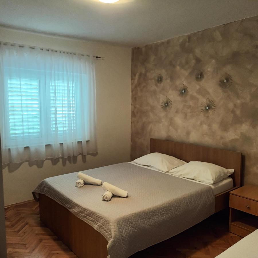 Apartments Monika Omiš Eksteriør billede