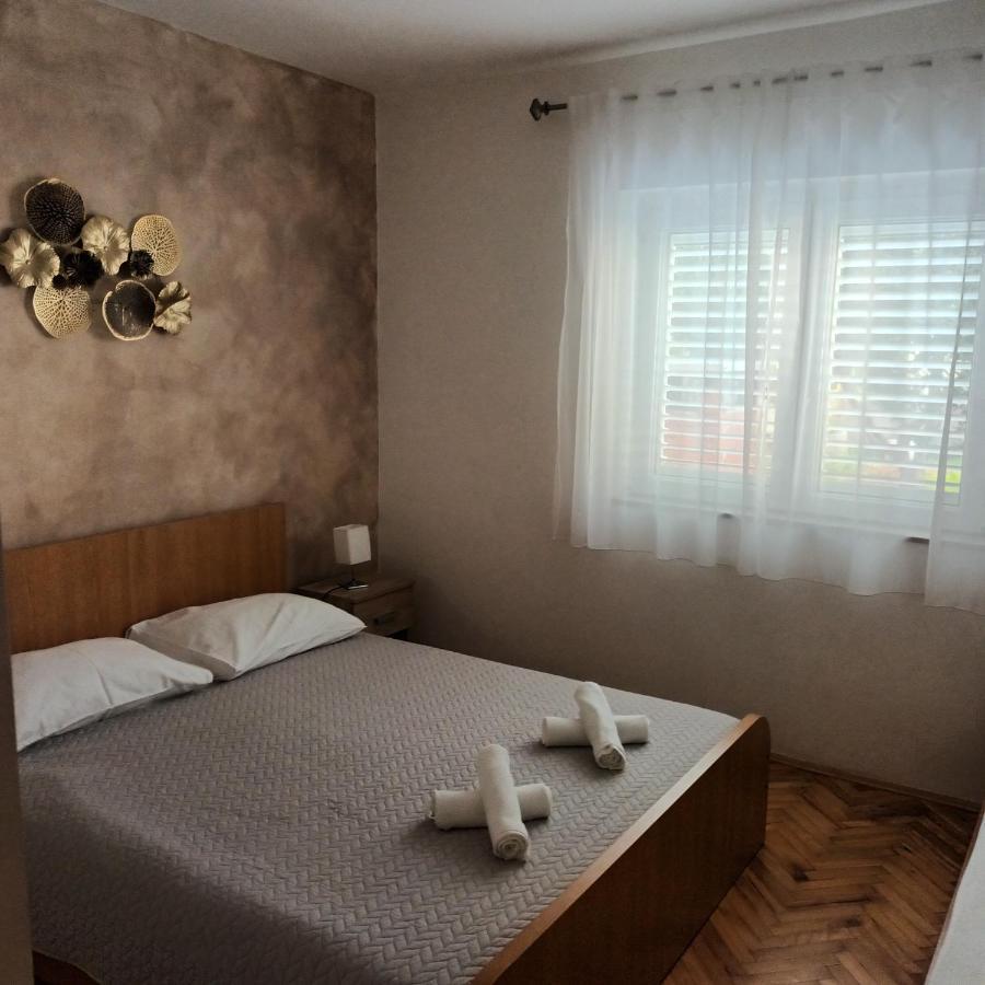 Apartments Monika Omiš Eksteriør billede